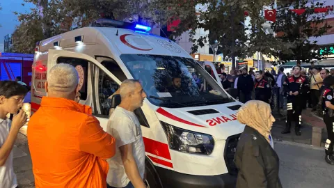 Boşanma aşamasındaki karısını simit fırınında arkadan defalarca bıçakladı