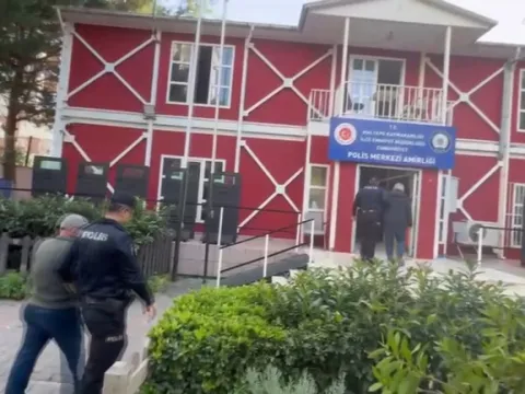 Maltepe'de çöken binada 2 kardeş hayatını kaybetmişti! Acılı amcanın sözleri yürekleri burktu: 'Ahmet'in hayali büyüktü, Rabbim nasip etmedi' - fotoğraf 5