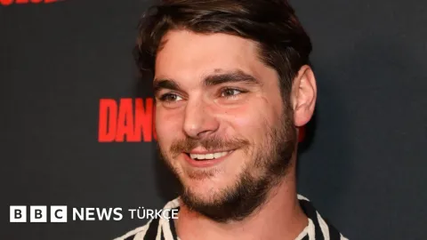 Breaking Bad dizisinin oyuncusu RJ Mitte 34 yaşında hayatını kaybetti