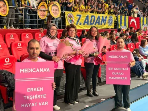 Fenerbahçeli voleybolculardan meme kanserinde erken tanı çağrısı - fotoğraf 2