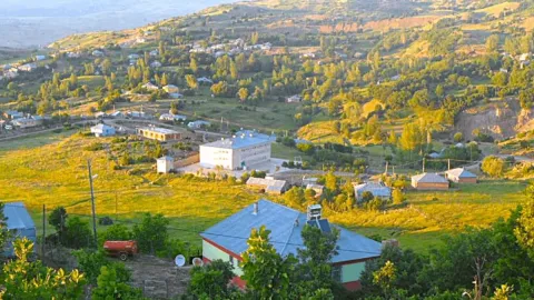 Bu köyde yaşayanlar sabah başka ilçede uyandı