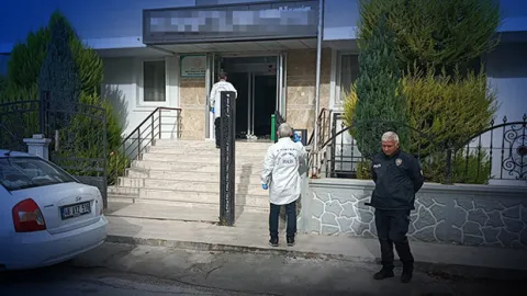 Burdur'da şüpheli ölüm: Aşçı yardımcısı yurt odasında ölü bulundu