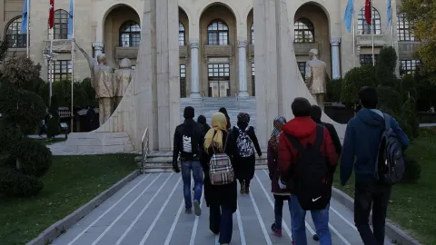 Burs ve öğrenim kredisi başvuruları başladı