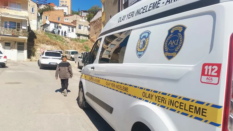 Bursa'da karı koca evlerinde ölü bulundu