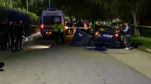 Bursa'da otomobile çarpan motosikletin sürücüsü öldü
