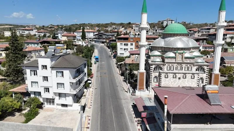 BÜYÜKŞEHİRDEN ALTINÖZÜ’NE MODERN YOLLAR