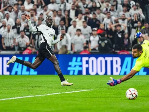 Beşiktaş'ta kale düştü! - fotoğraf 2