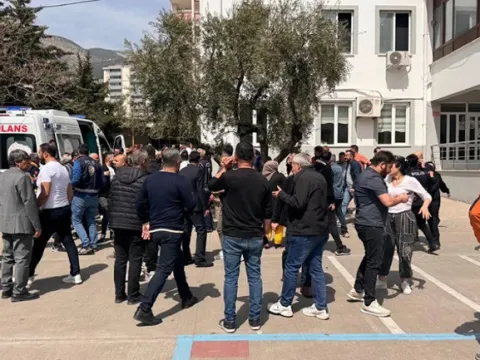 Okul katliamında müfettiş raporu ortaya çıktı: Öğrencileri bırakıp binayı terk eden 4 eğitimciye soruşturma - fotoğraf 4
