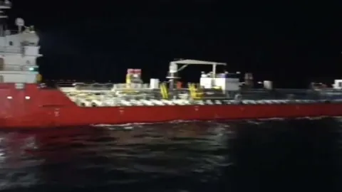 Çanakkale Boğazı’nda tanker arızası: Demir sahasına çekildi
