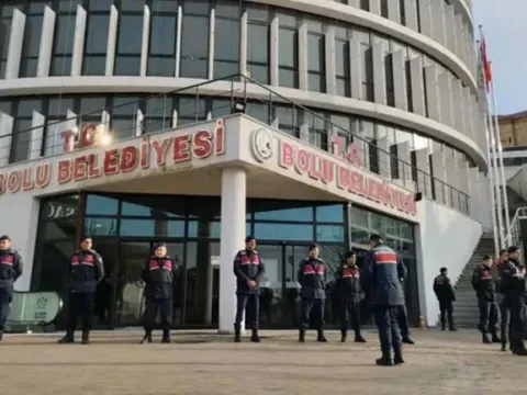 Bolu Belediyesi soruşturması | Tanju Özcan savunma yaptı: Ortada suç yok, beraat vereceğinize inanıyorum - fotoğraf 4