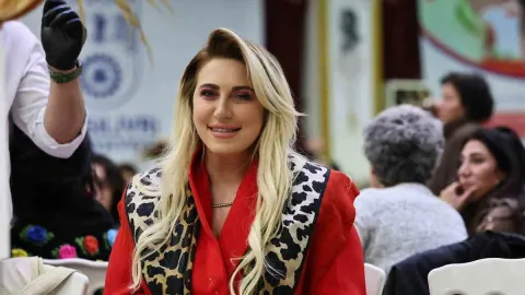 CHP’li İBB Meclis Üyesi Ebru Akgün Pekel istifa etti