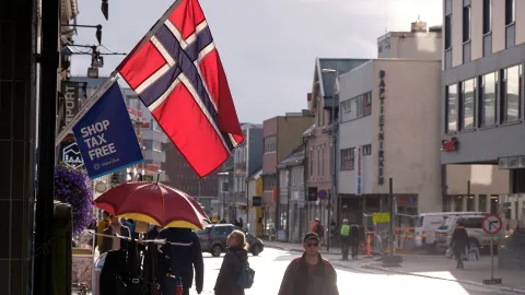 Çin yapımı araçlar askeri sırları mı kaydetti? Norveç'te güvenlik alarmı