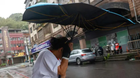 Çin'de Champi Tayfunu nedeniyle 60 binden fazla kişi tahliye edildi