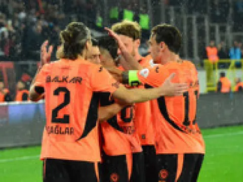 Fenerbahçe sonrası bambaşka Cengiz Ünder! - fotoğraf 3