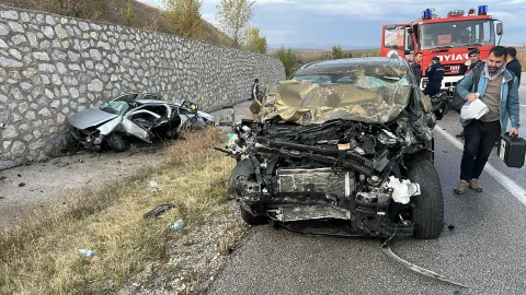 Çorum'da feci kaza. 4 kişi hayatını kaybetti