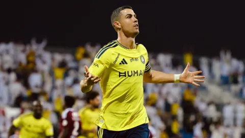 Cristiano Ronaldo 1000 gole koşuyor!