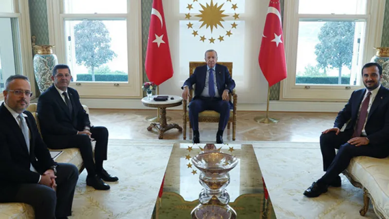 Cumhurbaşkanı Erdoğan, İstanbul'da ilçe belediye başkan ve başkanvekillerini kabul etti