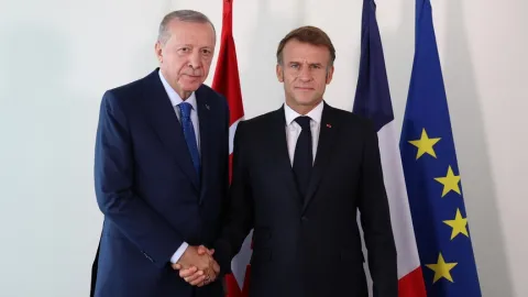 Cumhurbaşkanı Erdoğan, Macron ile telefonda görüştü