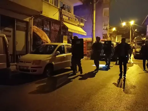 Bursa’da dehşet anları: Annesini bıçakla rehin aldı, özel harekat kurtardı - fotoğraf 2