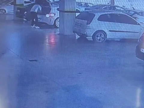 3 gün boyunca gördükleri işkenceyi anlattılar: "Sırtımızda naylon eritip, bıçakla kestiler" - fotoğraf 4