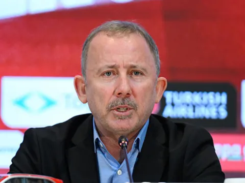 Şenol Güneş'ten Sergen Yalçın ve Milli Takım açıklaması: Başarılı olmasını isteriz - fotoğraf 3
