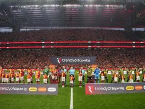 Dursun Özbek 18'inci, Aziz Yıldırım 54'üncü kıtalararası derbi heyecanını yaşayacak - fotoğraf 1