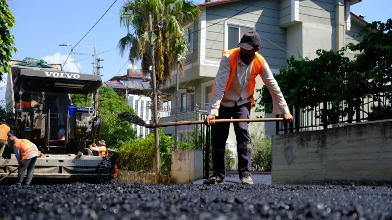 DEFNE’DE 300 KİLOMETRELİK REKOR ASFALT ÇALIŞMASI BAŞLADI