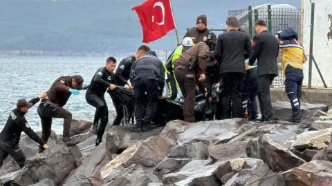Denizde erkek cesedi bulundu