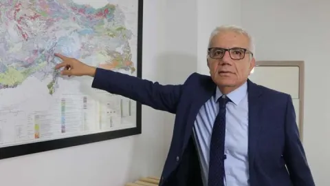 Deprem fırtınasının ardındaki gerçek! Uzman noktayı koydu