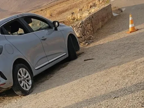 Mardin'de feci kaza! Otomobil sulama kanalına devrildi: Aynı aileden 4’ü çocuk 6 kişi hayatını kaybetti - fotoğraf 4
