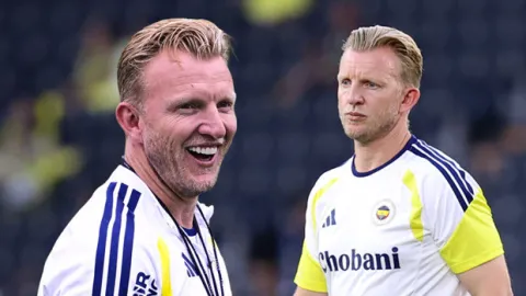 Dirk Kuyt’ın menajerinden açıklama: 'Sezon sonuna kadar kalabilir!'