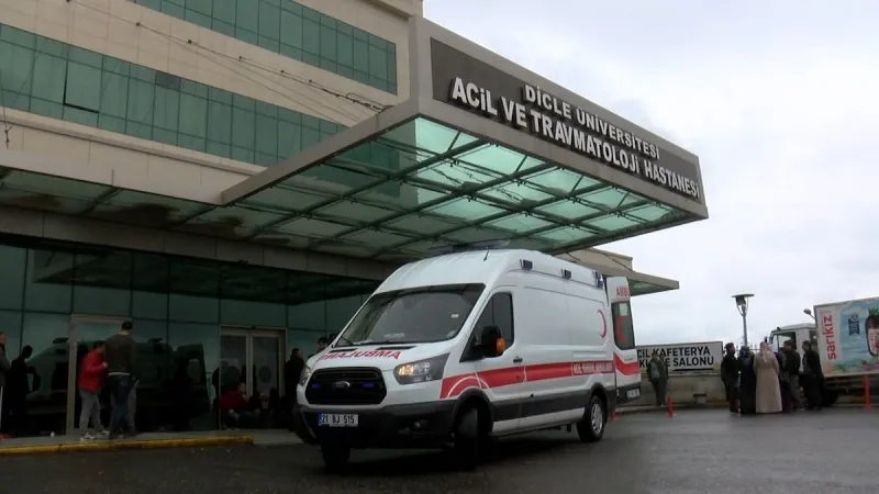Diyarbakır'da silahlı kavga: İki bacağından vuruldu, ağır yaralandı