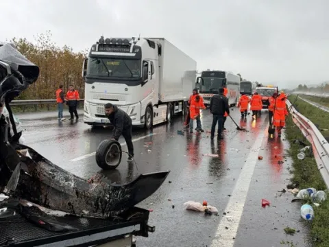 Üsküdar Belediye Başkan Vekili Dündar Ziya Gültekin trafik kazasında hayatını kaybetti - fotoğraf 3