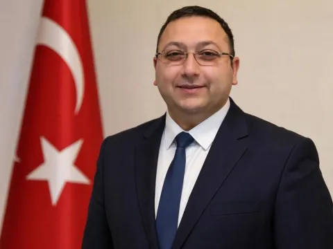 SON DAKİKA! Üsküdar Belediyesi'nde başkanvekili seçimine CHP ve YENİ Parti aday çıkarmadı - fotoğraf 1