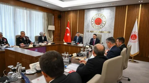 Dolandırıcılığa "Dolunay" önlemi. İhbarlara dakikalar içinde müdahale edilecek