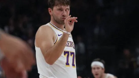 Doncic tam 52 sayı attı Lakers kazandı