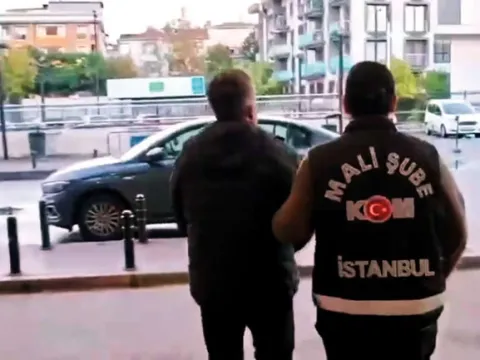 Ataşehir’de yolsuzluk operasyonu… Başkanvekili de gözaltında - fotoğraf 4