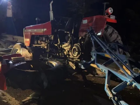 Kütahya'da zincirleme trafik kazası: 7 yaralı - fotoğraf 3