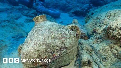 Dünyanın en eski gemi batığı Antalya'da keşfedildi