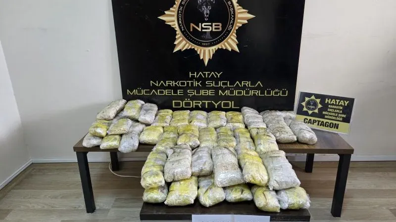 Durdurulan TIR'da Binlerce Captagon Hap