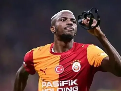 Galatasaray-Fenerbahçe derbisindeki pozisyon penaltı mı? Hakemler konuştu! - fotoğraf 4