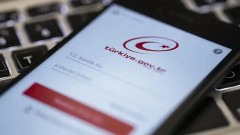 e-Devlet'e yeni özellik geliyor: Üç bakanlık ortak çalışma yapacak