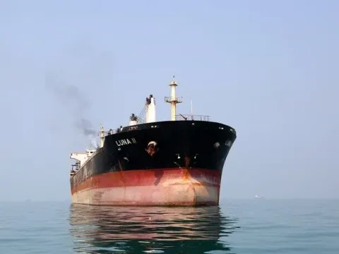 Trump'ı takan yok: Tankerle petrol taşımak uzaya roket fırlatmaktan daha pahalı - fotoğraf 1