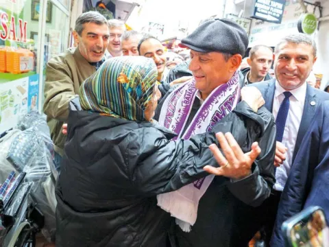 Özgür Özel Artvin’de konuştu: Hedefimiz adil eşit bir düzen - fotoğraf 4