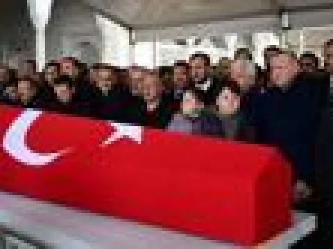SON DAKİKA... Üsküdar Belediye Başkan Vekiline veda! Erdoğan cenaze törenine katıldı - fotoğraf 6