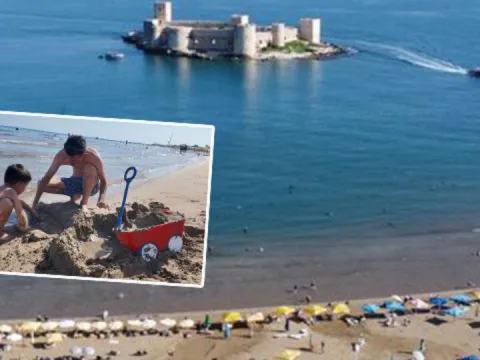 Sahile akın ettiler! Sonbaharda deniz keyfi - fotoğraf 1