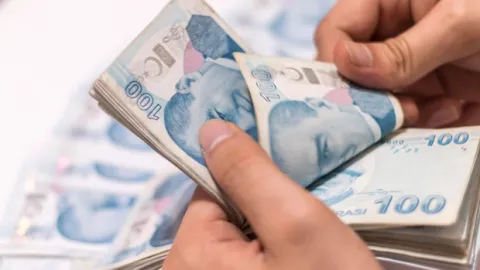 Emeklilere refah payı düzenlemesi... 65 yaş üstü emekliler için farklı destekler gündemde