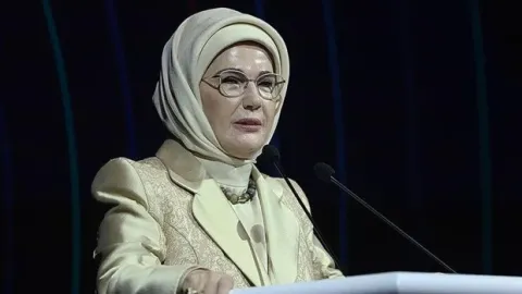 Emine Erdoğan'dan Gazze mesajı: Bir halkın kökleri sökülmeye çalışılıyor