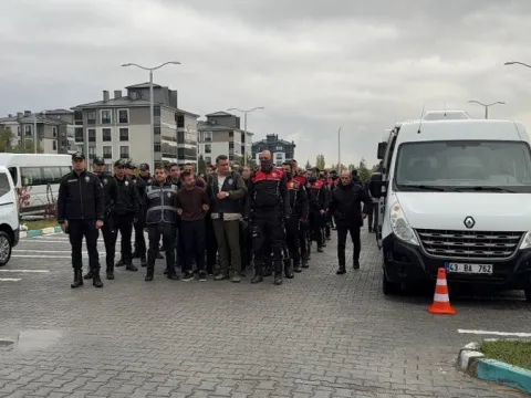 Yasa dışı bahis çetelerine çifte darbe: 15 milyarlık para trafiği ve VIP bahis listeleri deşifre oldu - fotoğraf 5