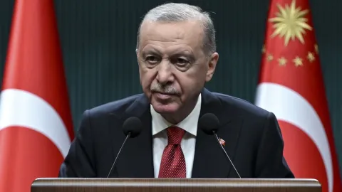 Erdoğan fon operasyonu için devreye giren isimlere “Bu işe karışmayın” demiş: Son toplantıda herkesi haşlamış